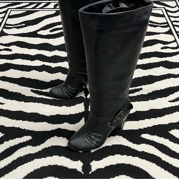 Frye | 'Bethany' Strappy Soft Black Tall Pull-On Leather Boots Size 5.5 - Picture 3 of 15